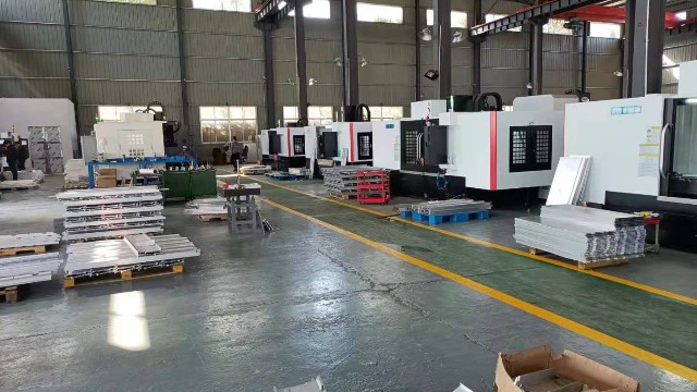 科鼎數控告知您鋁型材加工中心機床v18型號優勢有哪些？